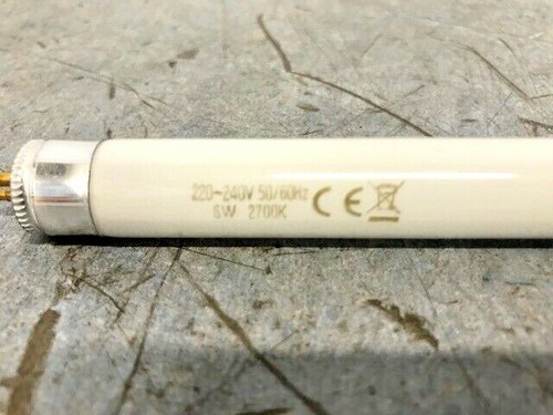 3 x 6W Flourescent Tube Lamp Light 220-240V 2700K 50/60Hz 6240-99-996-2240 - Picture 3 of 6