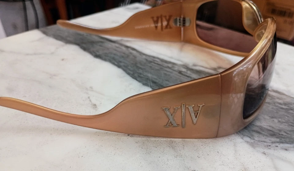 Gafas de sol Armani Xchange excelente estado Foto 3 de 4