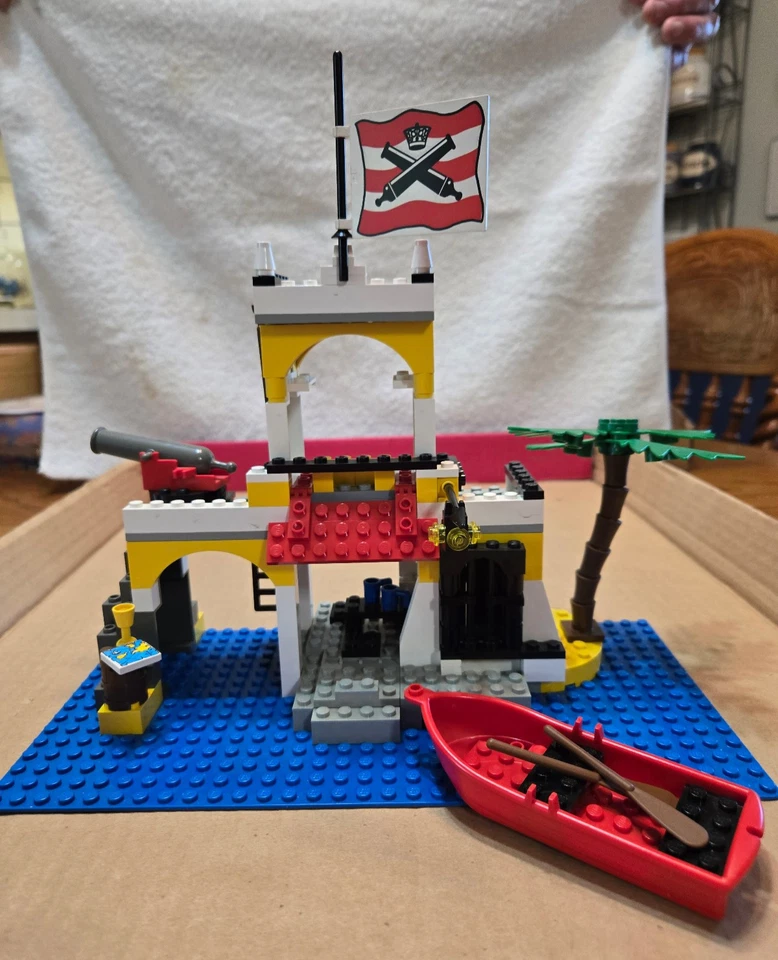 LEGO 6263 Imperial Outpost - 100% w/box & manual - Image 3 of 4