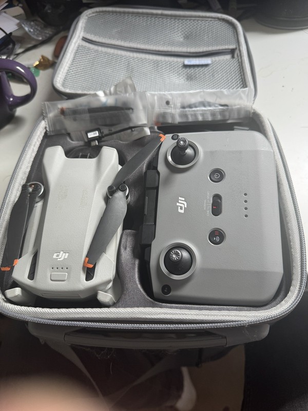 DJI Mini 3 Ready to Fly Drone with DJI Controller & Battery (not pro)
