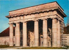 Carte Postale - 25 - Arc et Senans - Les Salines Royales - Le portail d'entrée -