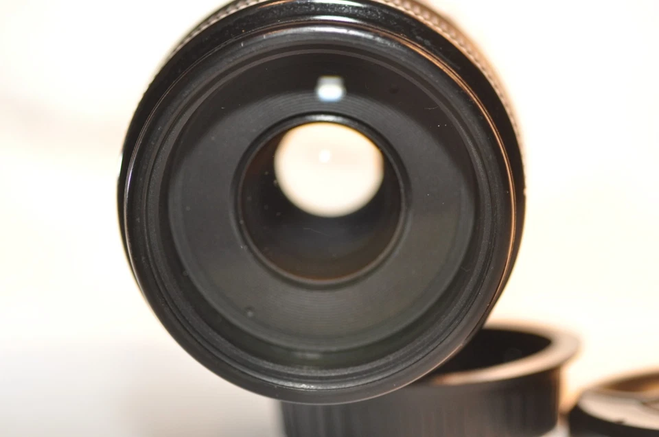 Objetivo Canon EF 75-300mm f/4-5.6 LEER para EOS A2 630 Rebel T8 T7 T6 90D 80D 5D 7D Foto 4 de 4