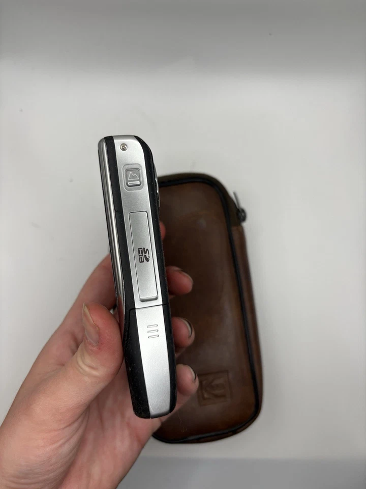 Kodak Zi6 Pocket Video Camcorder Camera HD Black  With Leather Case - Image 4 of 4