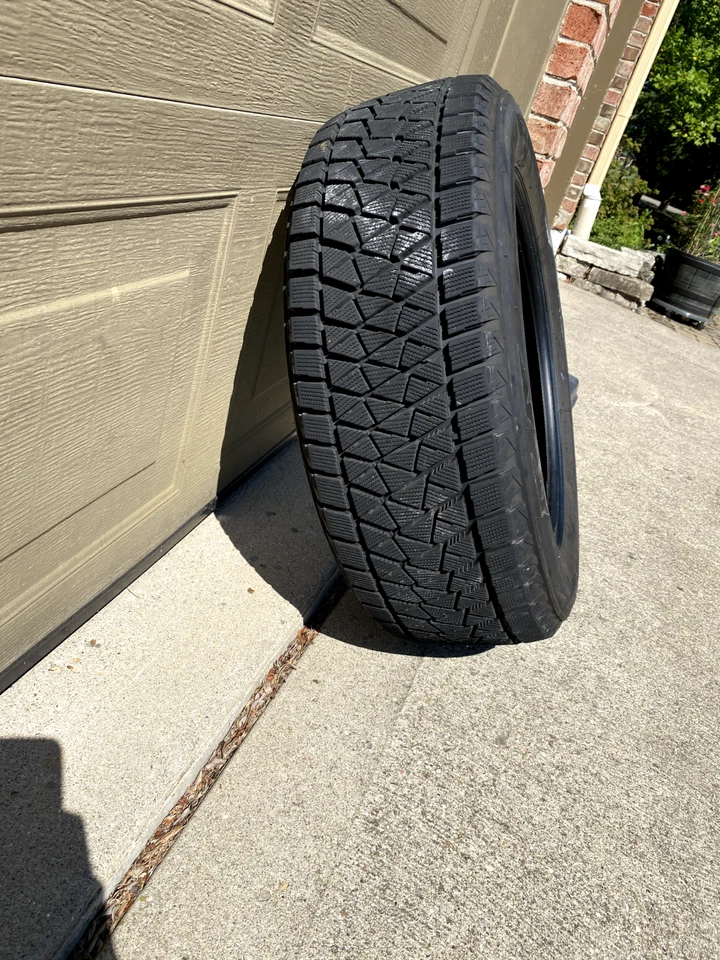 235/60r18 tires set of 4 Bridgestone / Blizak - Image 4 of 4