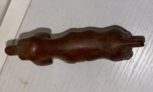 "Estatuilla de perro de madera tallada de colección pequeña de 3,5"" de largo vintage" - Imagen 7 de 8