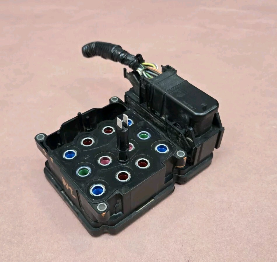 2009 Ford Escape Mariner ABS Anti Lock Brake Module 9L84-2C219-EA OEM