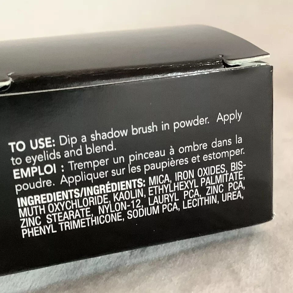 Avon SMOOTH MINERALS Eyeshadow BREEZE (PRETTY BLUE) M601 ~ NIB ~ NEXT DAY SHIP - Image 3 of 4