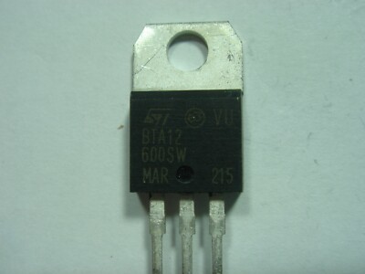 BTA12-600 SW   Triac  12A 600V TO220   #12-631