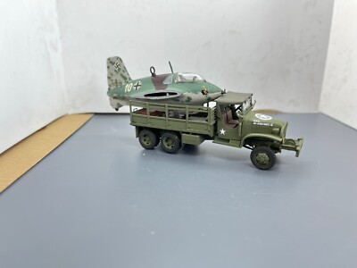Me 163 wird Mitte bis Ende 1945 auf einem US GMC LKW transportiert Maßstab 1:72 Modell