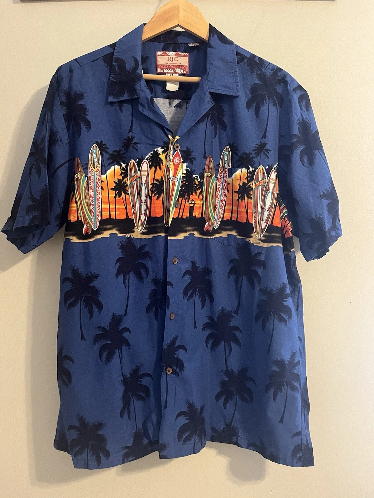 RJC Hawaiian Shirt Mens XL Surfboards Palm Trees Sunset USA Vintage Blue Black
Opens in a new window