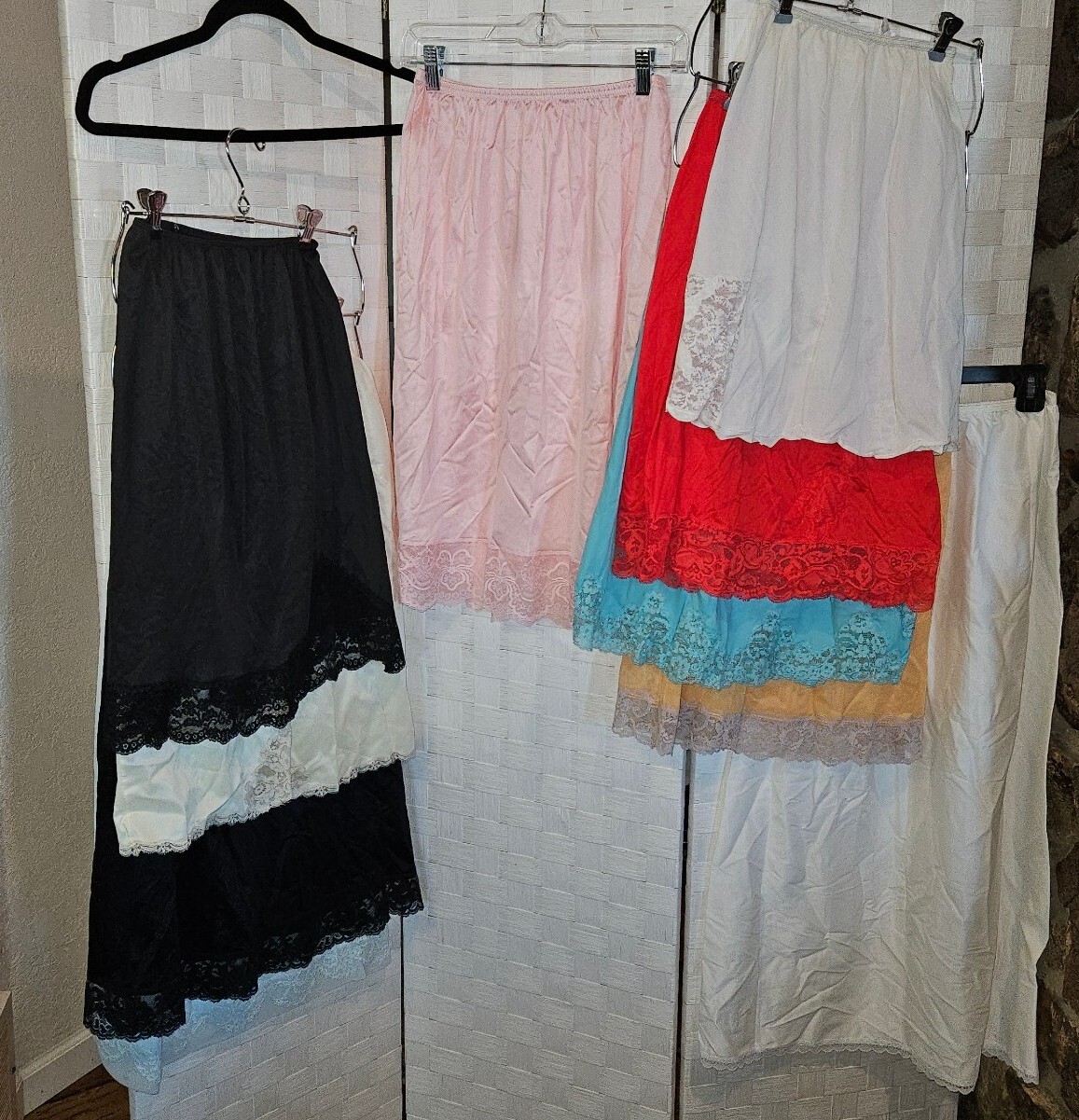 Vintage Full/Half Slip Lot Of 15 Lorraine Van Roalte … Gem
