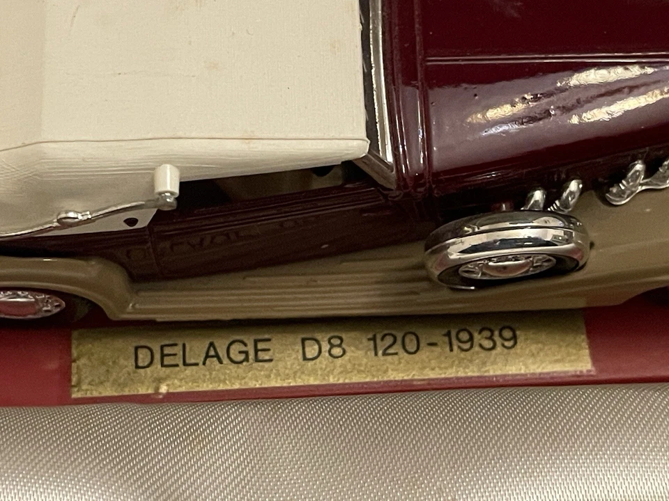 Penna a Sfera LALEX più modellino Auto Solido Delage D8 120 1939 scala 1:43 - Immagine 3 di 4