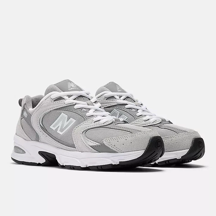Zapatillas New Balance 530 Raincloud Sombra Gris Metálico Plateado Talla UK 7