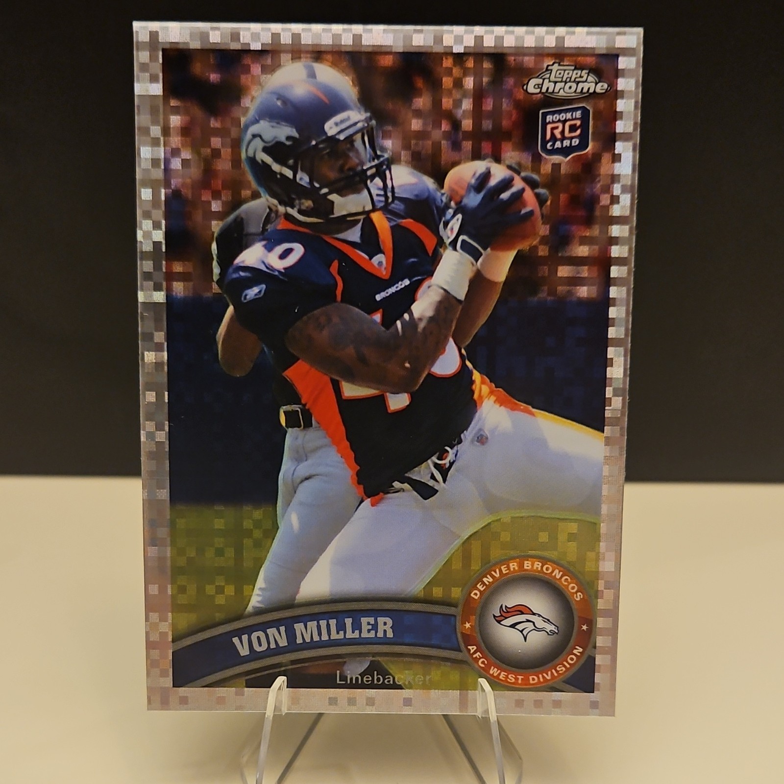 Topps 2011 Chrome Von Miller Rookie Refractor #212 Denver Broncos NFL