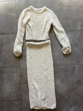 ZARA 2 PIECE CREAM SWEATER AND MATCHING LONG SKIRT SET SIZE S