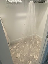 wedding veil blush brand new never worn comes in original package