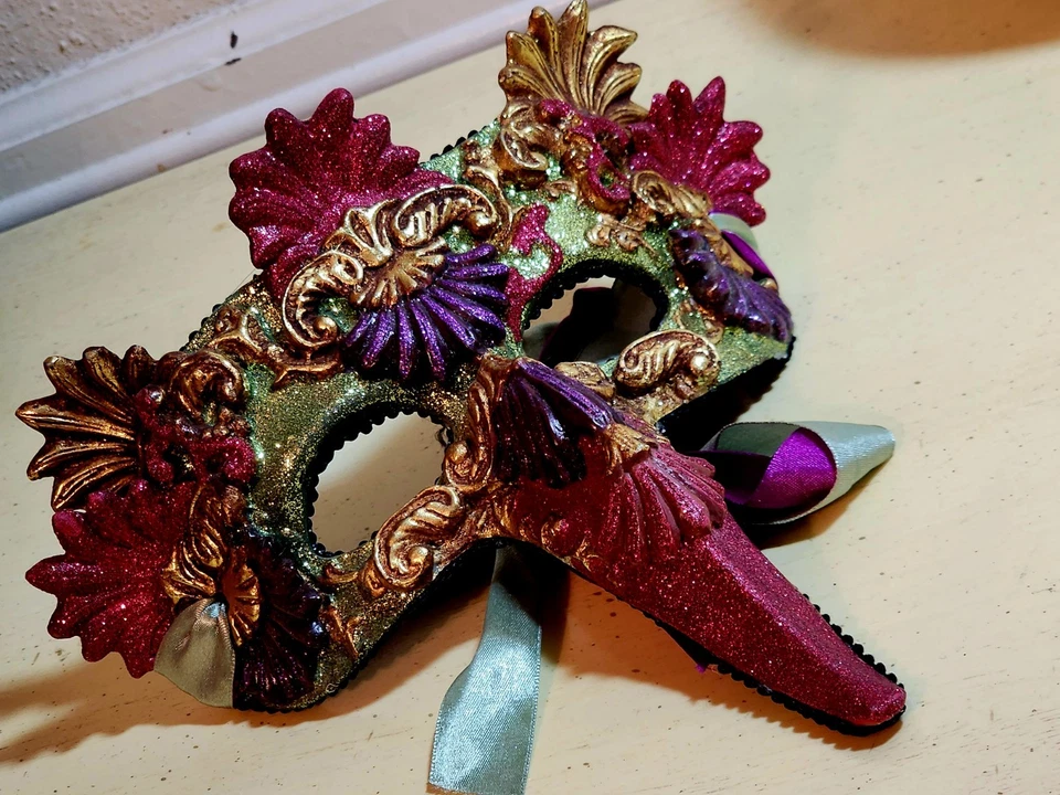 Katherine’s Collection Art Deco Mardi Gras Mask Glitter Red Purple Gold - Image 4 of 4