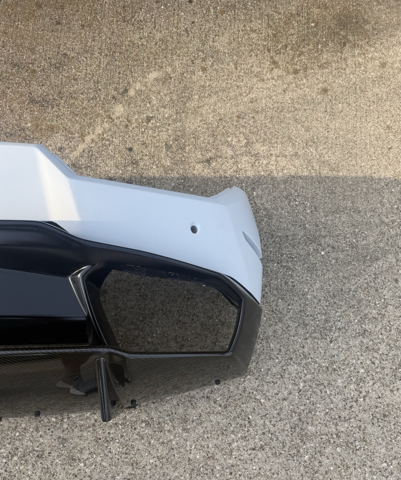 Lamborghini Huracan LP610-4 Rear Bumper Cover 2015 - 2019 OEM With Carbon Fiber
