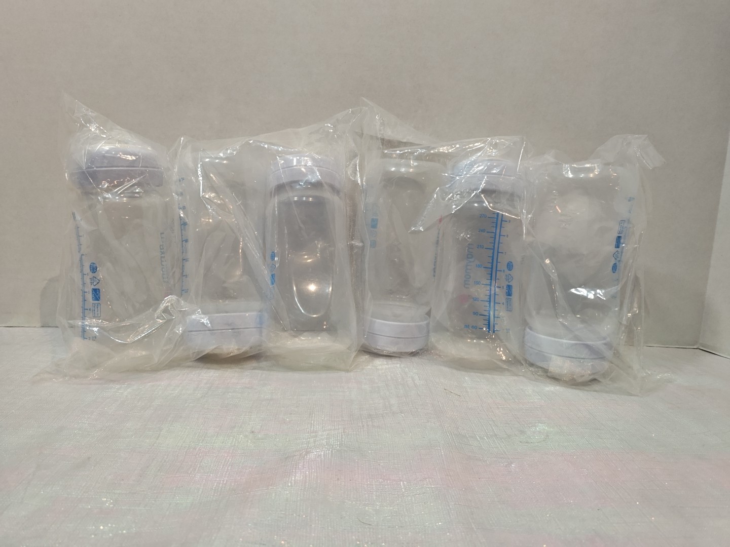 With Sealing Discs White