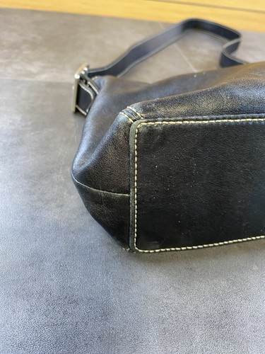 VTG Coach Black Leather Crossbody Purse with White Stitching & Sliver Hardware - Picture 7 of 15