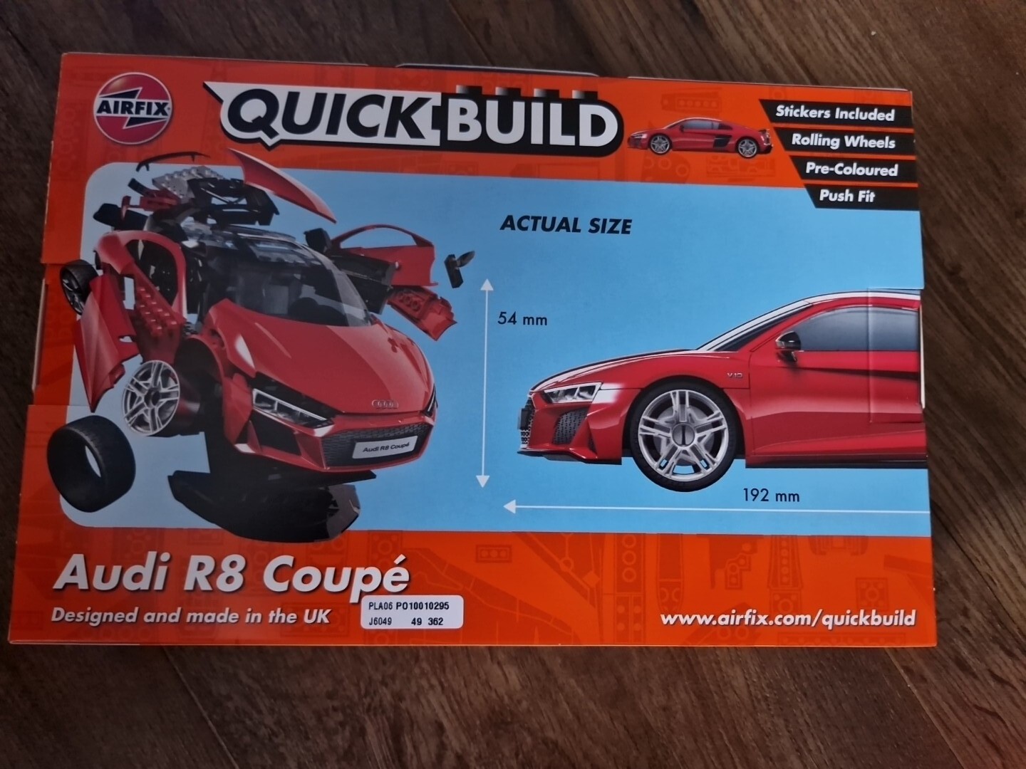 Airfix J6049Quickbuild Audi R8 Coupe Model Car Kit. No Glue, No Paint