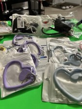 Wristlet mobile phone holder, flexible and stylish