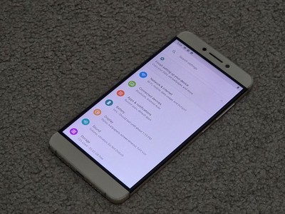 LeEco Le Max 2 X820 (Gold) - Custom ROM - NO CALLS/SMS - For Parts/Tinkering