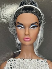 Integrity Toys  BIRD OF PREY POPPY PARKER Dressed Doll Stilettos Out NRFB