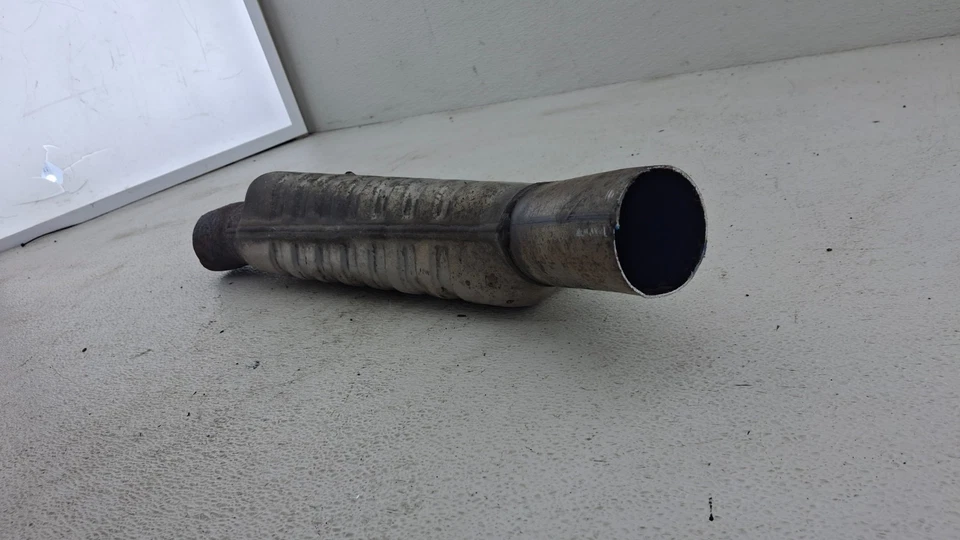 2013 - 2018 CADILLAC ATS 2.0L EXHAUST SYSTEM CENTER MUFFLER PIPE OEM - Image 3 of 4