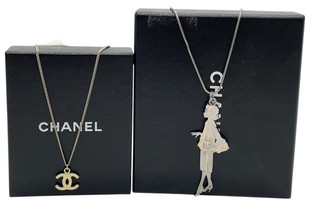 Set 2 collane originali Chanel Mademoiselle 03P argento e 07V con scatola SK120165