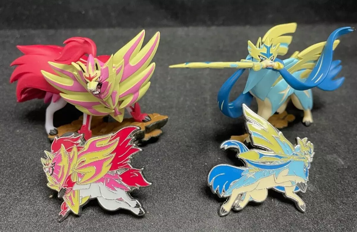 Pokémon Crown Zenith Shiny Zamazenta & Shiny Zacian Figures w/Pins