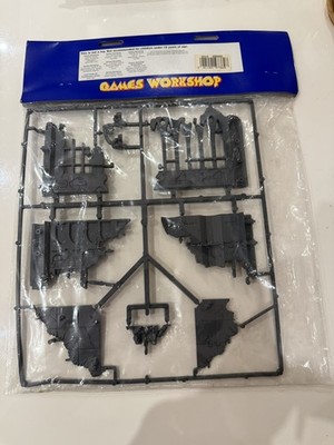 Warhammer 40K Gothic Building A pack 1996