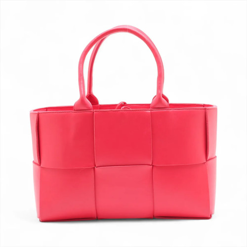 Bottega Veneta Maxi Intrecciato The Arco tote Leather Tote bag Red
