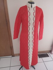 Vintage Deena Styled in California Reddish Orange Stiched Flowers Quilted S Robe