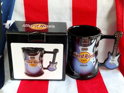 HRC Hard Rock Cafe Berlin Large Beer Coffe Mug Blue Guitar OVP