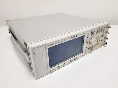 Hewlett Packard E4426B ESG-AP Signal Generator Der Serien - Bild 1 von 4