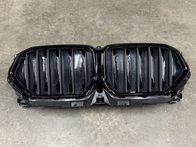 2020 - 2022 BMW X6 Front Grille w/Shutter Black OEM