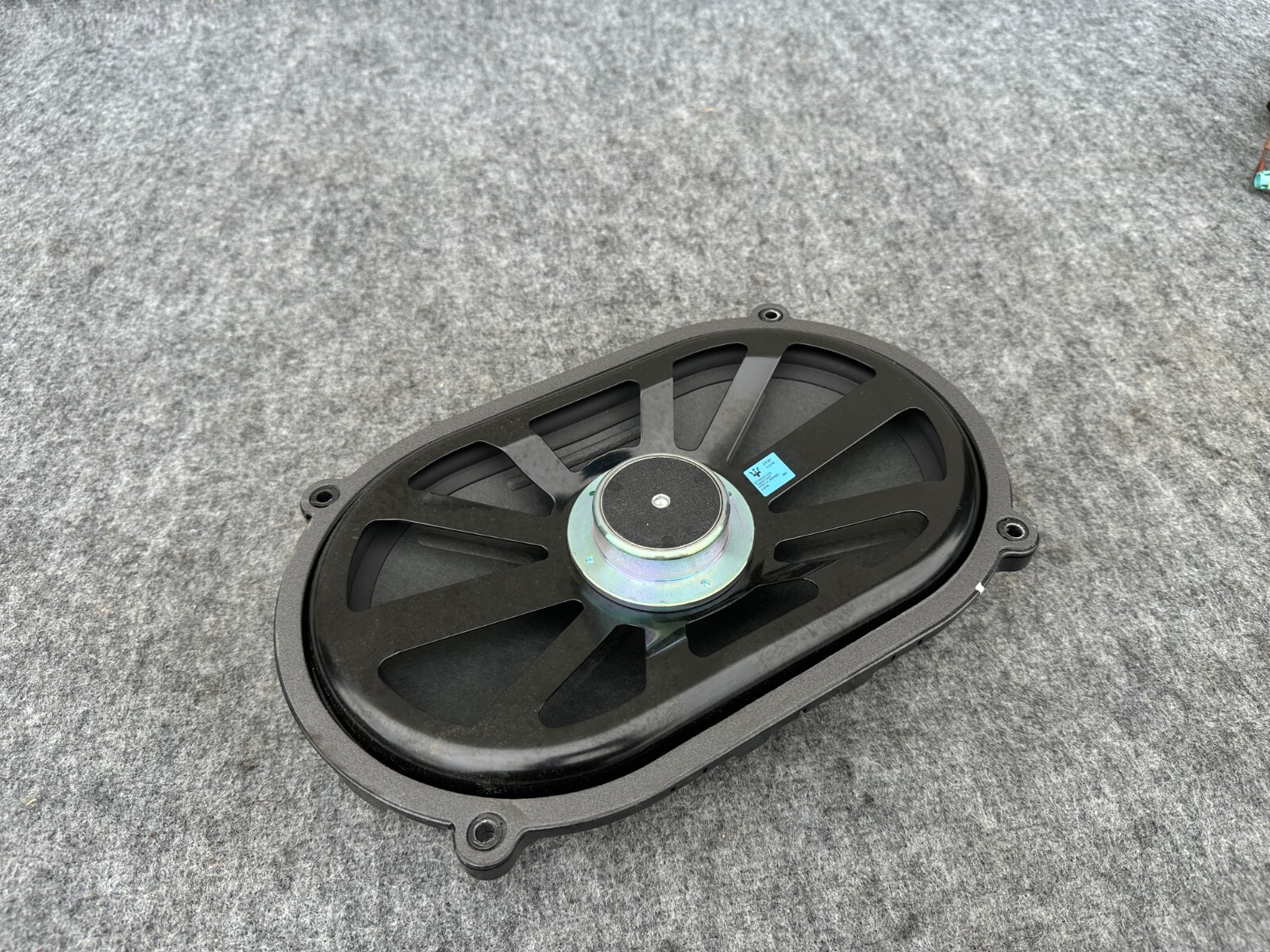 REAR BOWER & WILKINS SUBWOOFER SPEAKER 67K 13-20 MASERATI GHIBLI S QUATTROPORTE