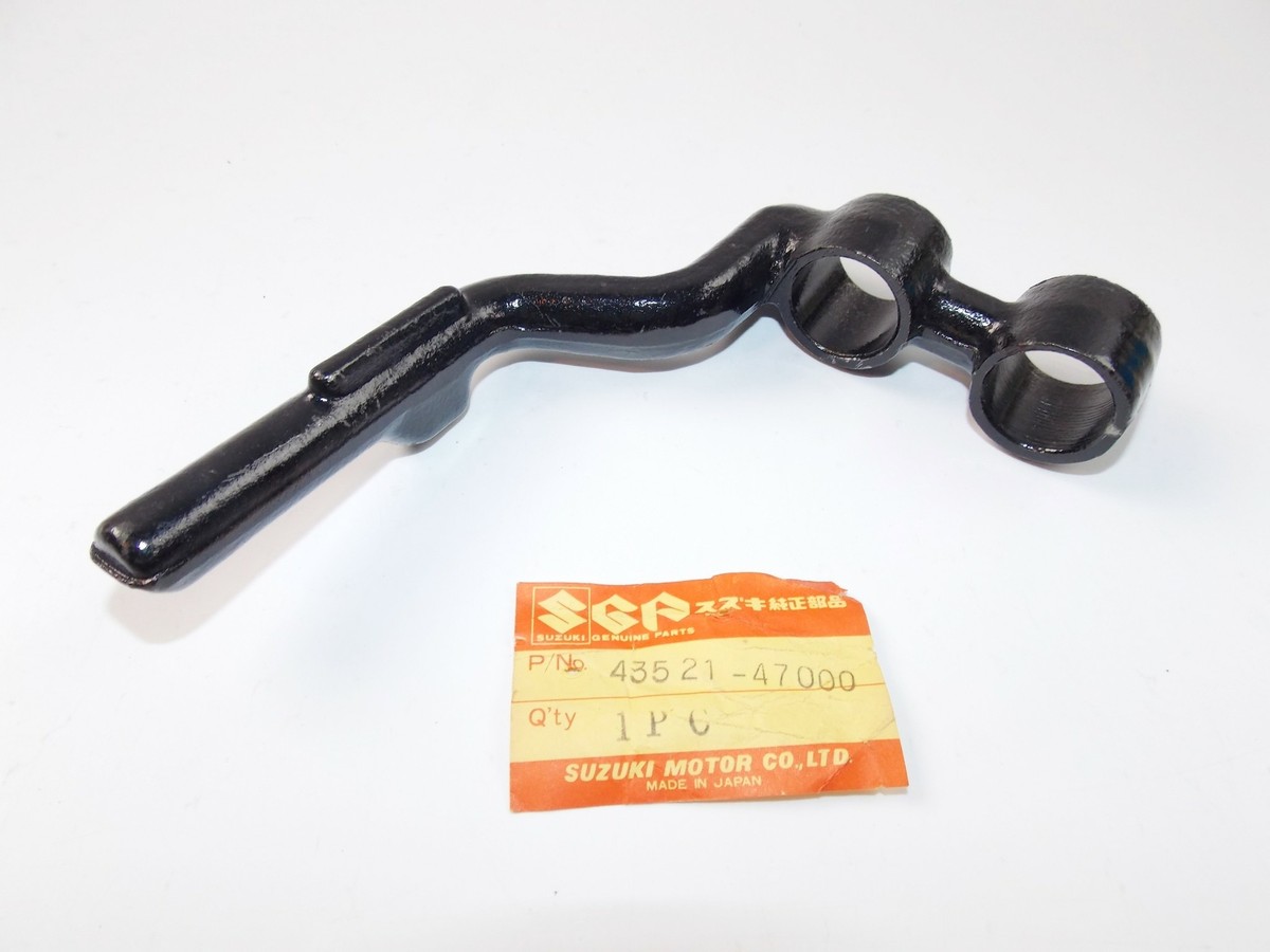 OEM 1977-1979 SUZUKI GS550-E LH FRONT FOOT REST STAND BRACKET