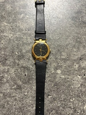 OMAX Vintage Damenuhr / Herrenuhr   Gold/Schwarz   Elegantes Design mit Steinen