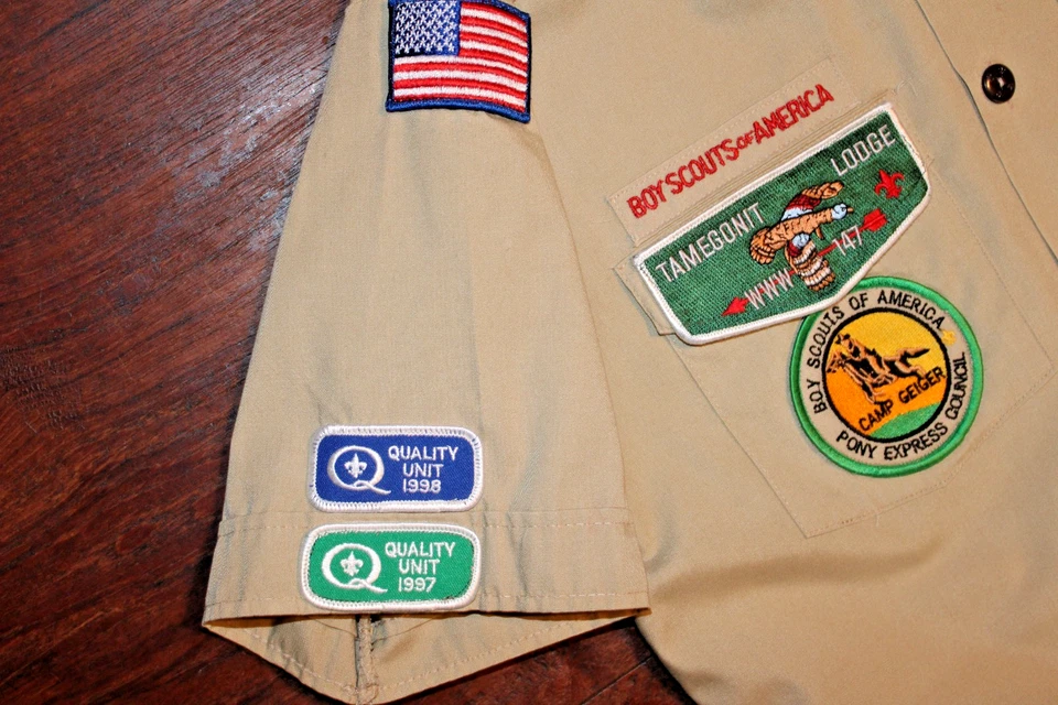 Boy Scouts of America BSA Men's Shirt Tan Small Sewn Patches With Eagle Patch - Image 3 of 4