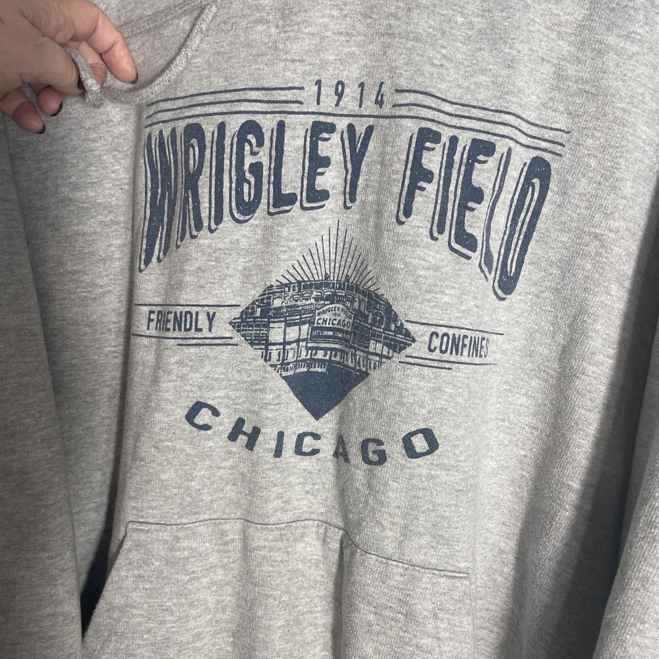 Sudadera con Capucha Wrigley Field Para Hombres XL Gris Chicago Friendly Confines Sudadera MV Sport Foto 2 de 4