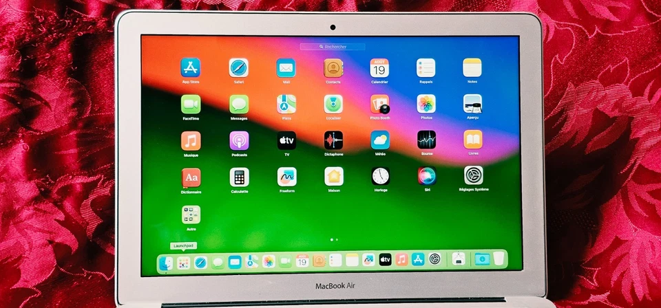 Apple MacBook Air 13" 2014 · i5 · 4GB · 128GB, photo 3 sur 5