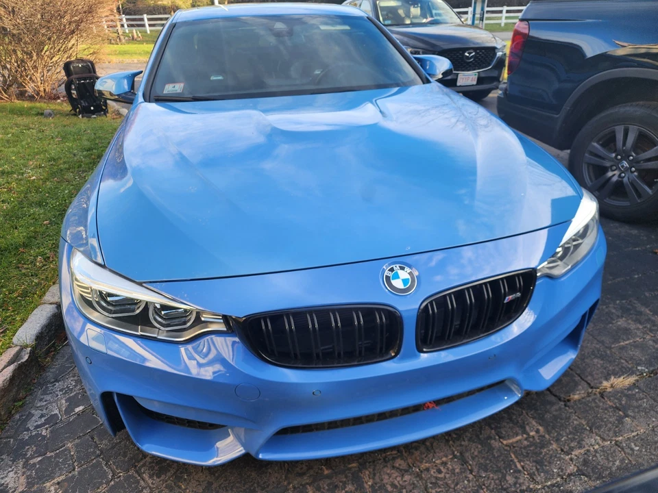 2015 BMW M4  - Image 3 of 4