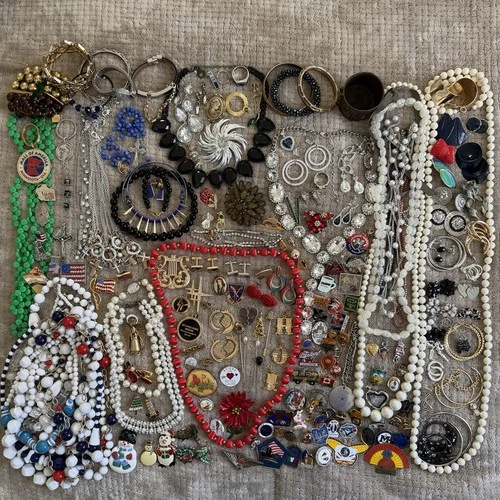 Vintage to Modern Wearable Costume Jewelry Lot 200+ Pcs