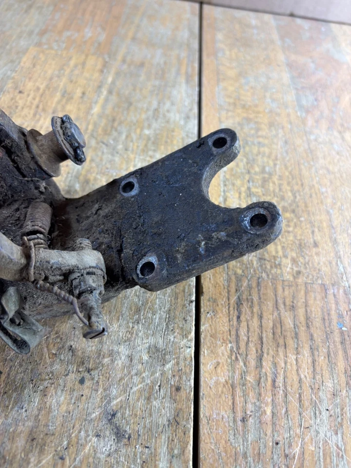 Soporte de bomba mezcladora de combustible IHC hp M Hit Miss motor de gasolina cosechadora internacional Foto 4 de 4