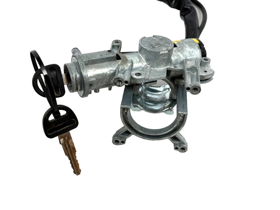 89-95 GEO TRACKER IGNITION SWITCH WITH LOCK CYLINDER OEM M/T 90 91 92 ...