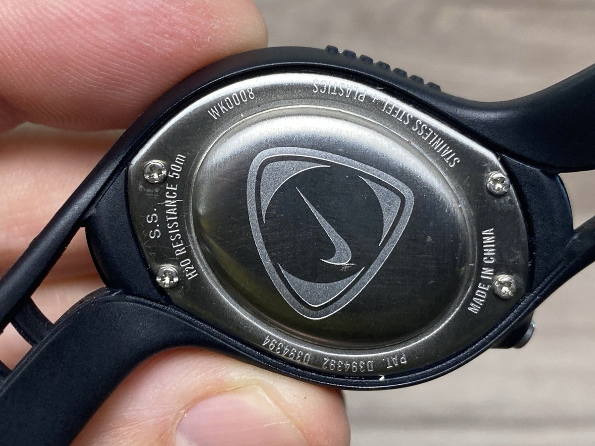 Nike triax ナイキ　トライアックス　wk0008 電池新品 Nike Triax Blaze Analog China Football National Team Watch WK0008