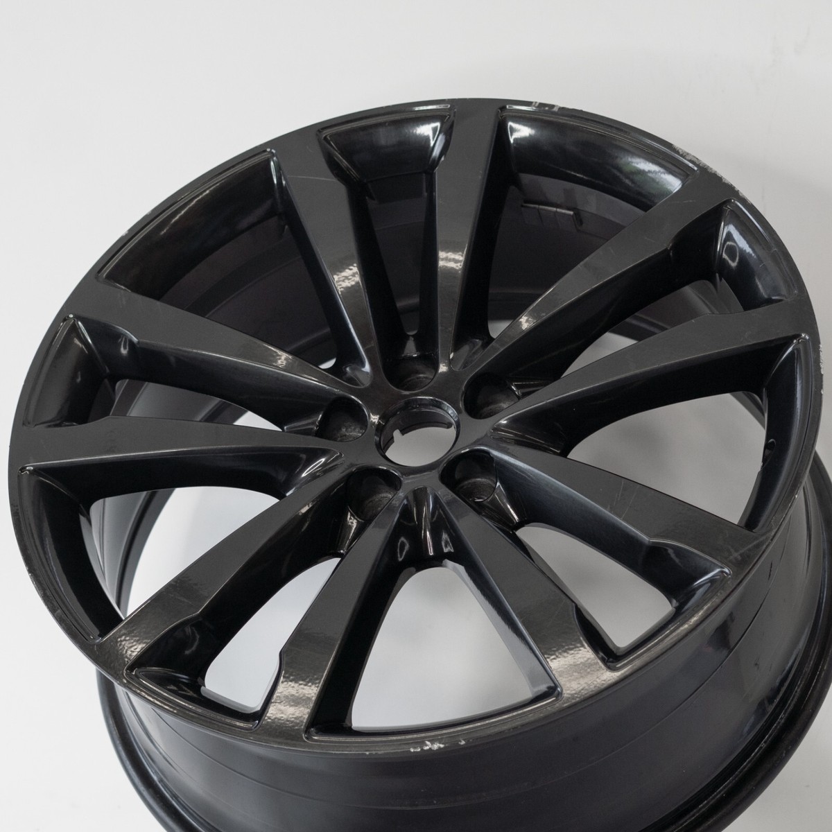 １９インチ、ジャガー、ＢＭＷ？８.５Ｊ35、９.５Ｊ35、２４５/４０。２５５/４０、ＰＣＤ１２０（.６５？） 20 x 8.5 Jaguar F-Pace 2017 2018 2019 2020 Factory OEM Wheel Rim 59973