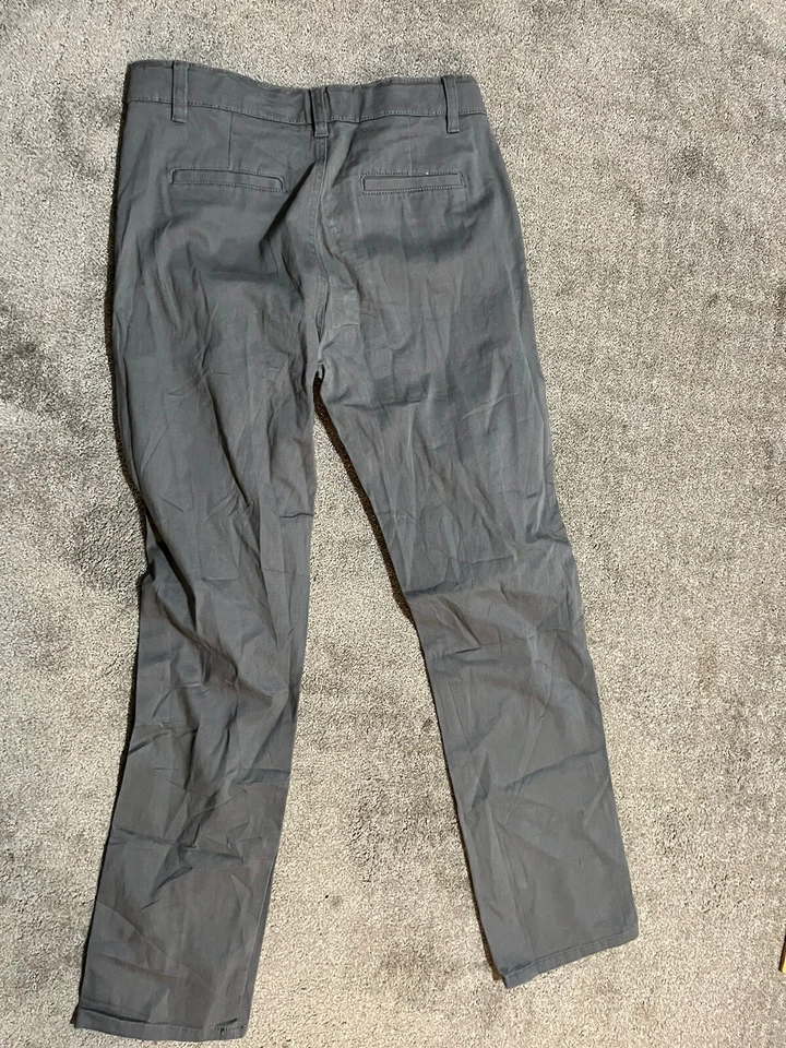 IZOD 男童灰色平前标准版型 16 码常规 — 第 3/4 张图片